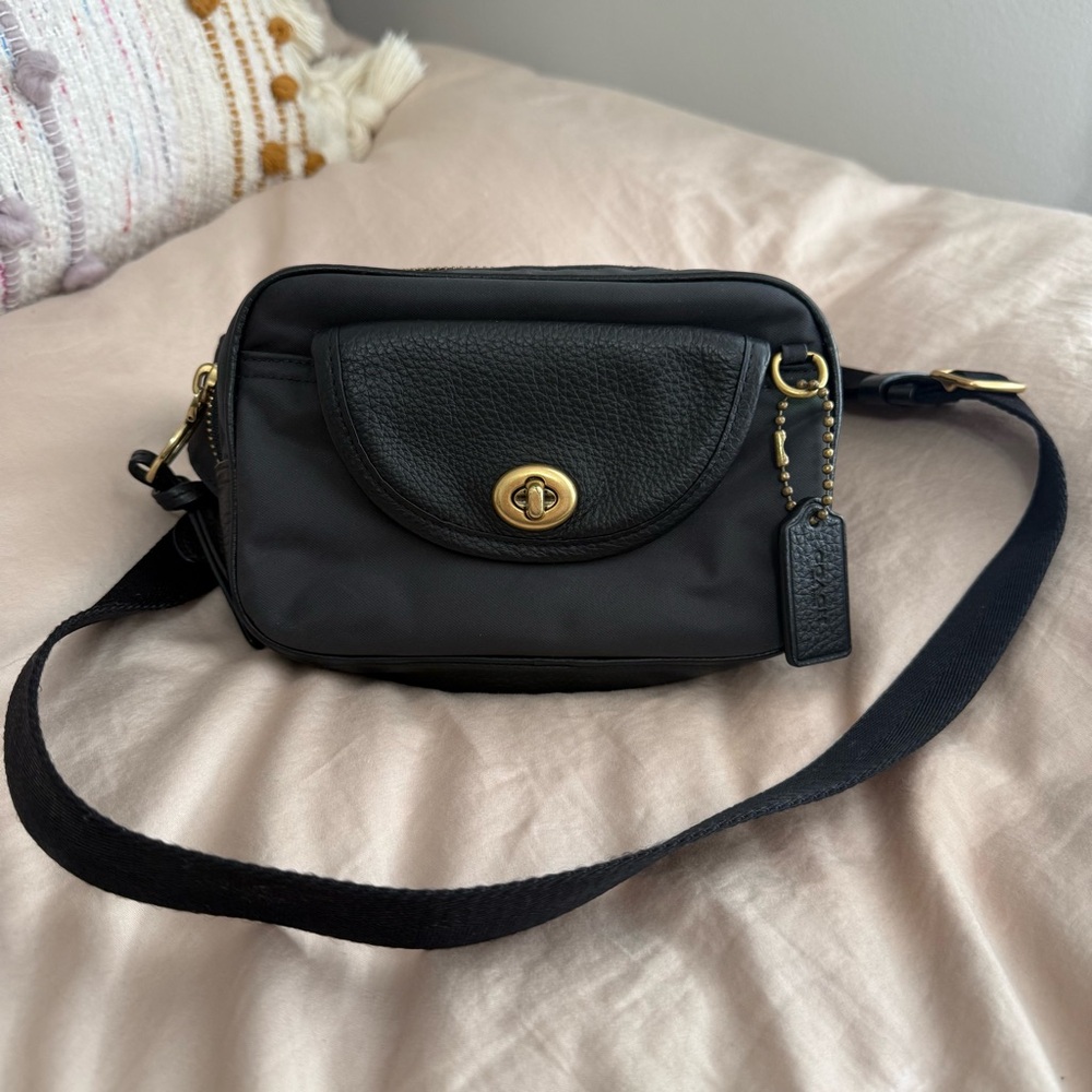 Vintage Coach Cargo Belt Bag Black Color